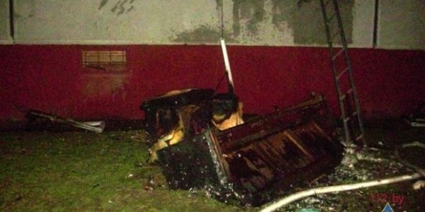 На пожаре дома в Лиде эвакуировали 70 человек