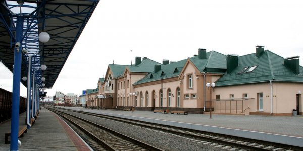 Лидчанин спрыгнул с 9-метрового моста на железнодорожные пути