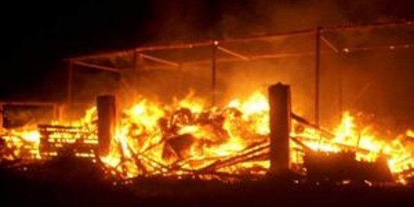 В Лидском районе спасатели ликвидировали пожар в сенохранилище