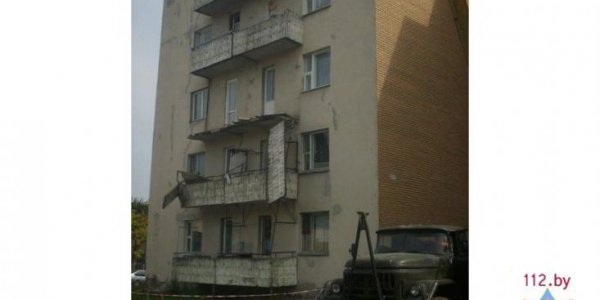 В Лиде обрушился балкон общежития