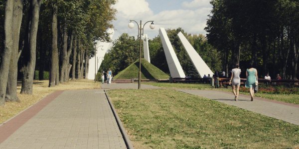 Фотографии Кургана Бессмертия в городе Лиде