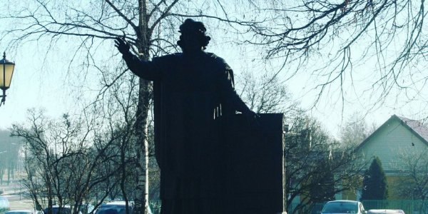 Памятник Франциску Скорине в городе Лиде