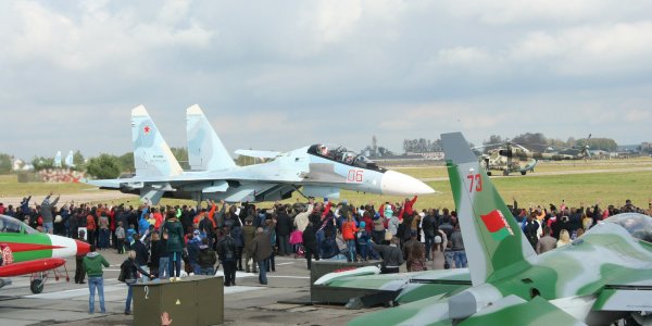 Фотографии авиашоу в городе Лида 24.09.2016