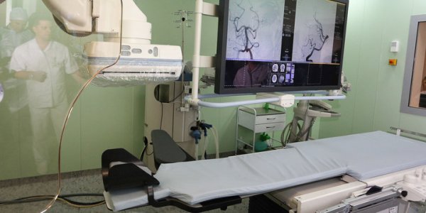 Парень из Лиды рассказывает о жизни после рака мозга: "Об опухоли напоминает только дрожь в руке"