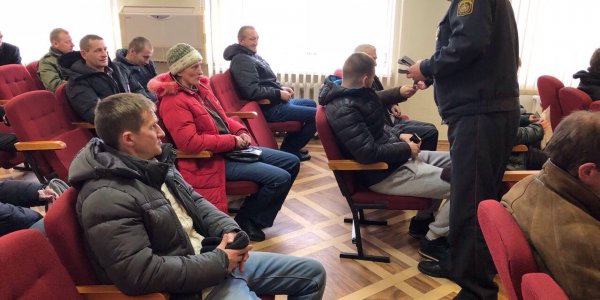 В Лиде ГАИ провела для лишенцев профилактику пьянства за рулем