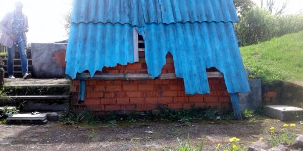 Дети повредили остановку. Им грозит реальный срок, а семьям — постановка на учет