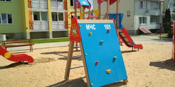 Креативные Лидские спасатели подготовили яркий проект для ребят