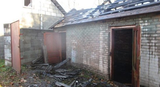 Вчера в Лиде горела неэксплуатируемая хозпостройка