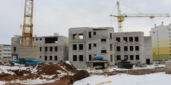 В Лиде строят трехэтажный детский сад на 230 мест