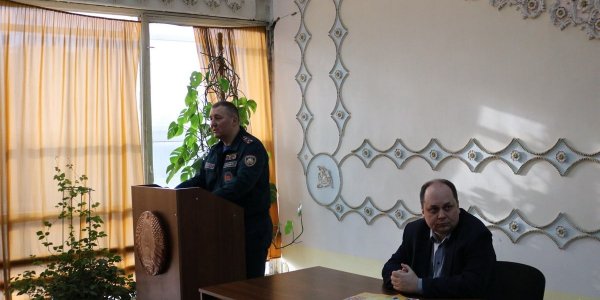 С работниками ОАО «Лидагропроммаш» провел беседу начальник Гродненского областного управления МЧС Сергей Шпарло 