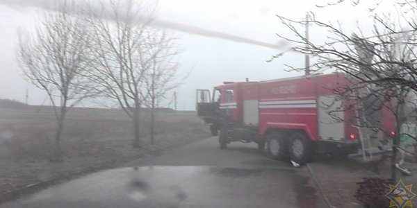 В Лидском районе пожар оставил хозяев без крыши над головой