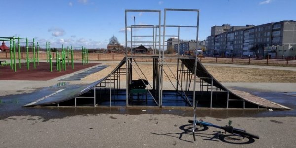 В Лиде мальчик на спортивной площадке получил тяжелую черепно-мозговую травму
