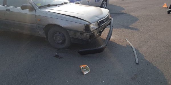 Легковушка не пропустила мотоцикл в Лиде. Байкер и его пассажирка в больнице