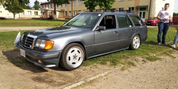 Под Лидой прошел Benz Fest с редчайшими Mercedes