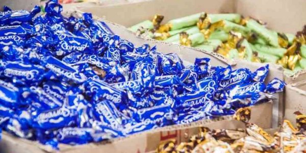 В Лиде в продажу попали конфеты с кишечной палочкой из России