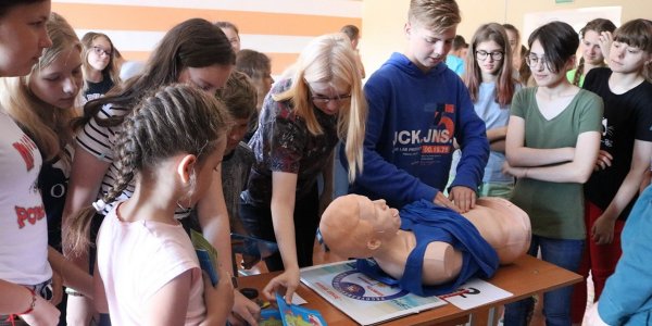 Лидские спасатели провели акцию в лагере «Эрудит»