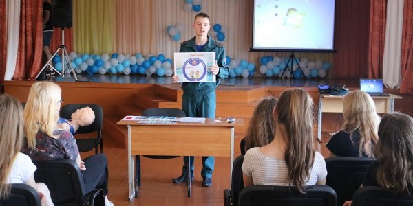 Лидские спасатели провели акцию в лагере «Эрудит»