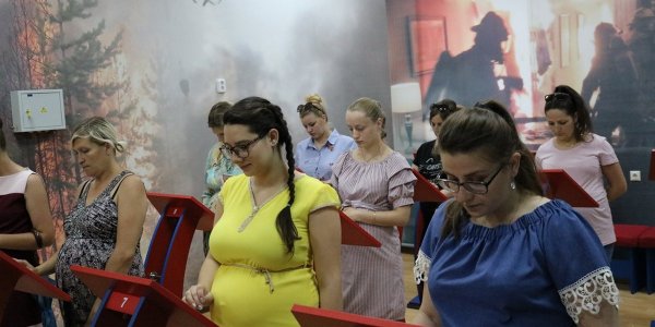 На базе Центра безопасности МЧС в Лиде обучили молодых мам