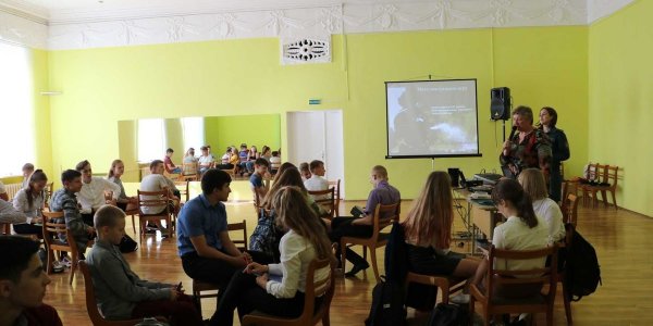 В Лиде прошло интеллектуальное шоу «Мозгобойня. Игры безопасности»