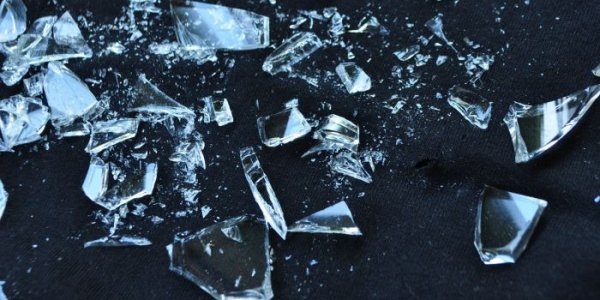 В Лиде подростки разгромили квартиру (Видео)