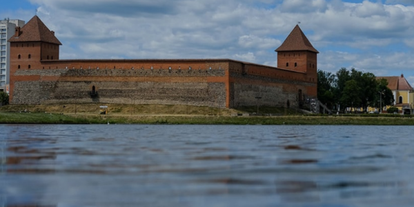Читатели: «У многих сотрудников Лидской обувной фабрики коронавирус». Администрация: «Мы на карантине»